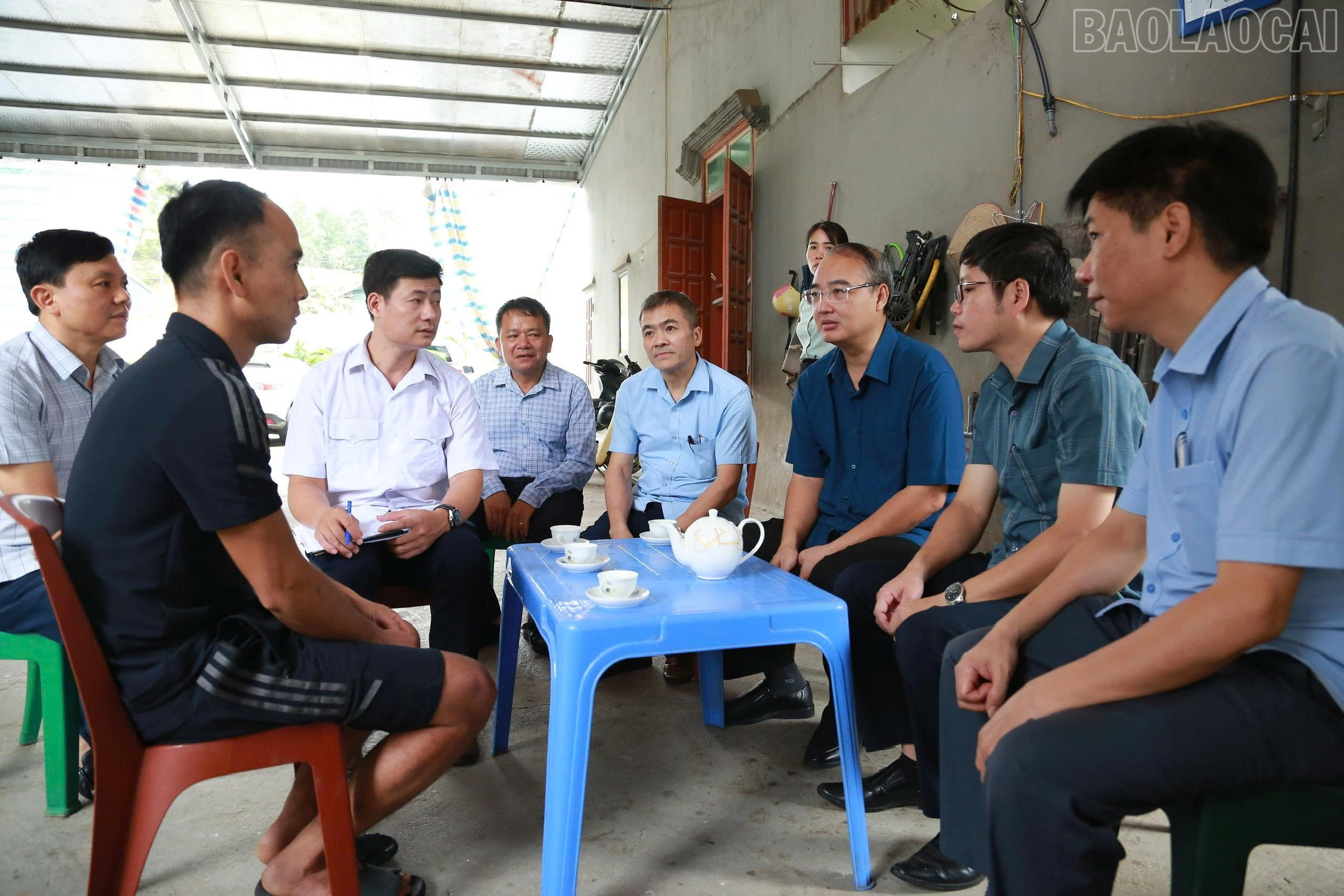 Lãnh đạo Sở Nông nghiệp và Môi trường tỉnh nắm bắt tình hình dịch tả lợn Châu Phi tại hộ chăn nuôi ở xã Xuân Ái, tỉnh Lào Cai baolaocai-tr_z6894342147479-1c13736d9038ed17c290743f94858069.jpg