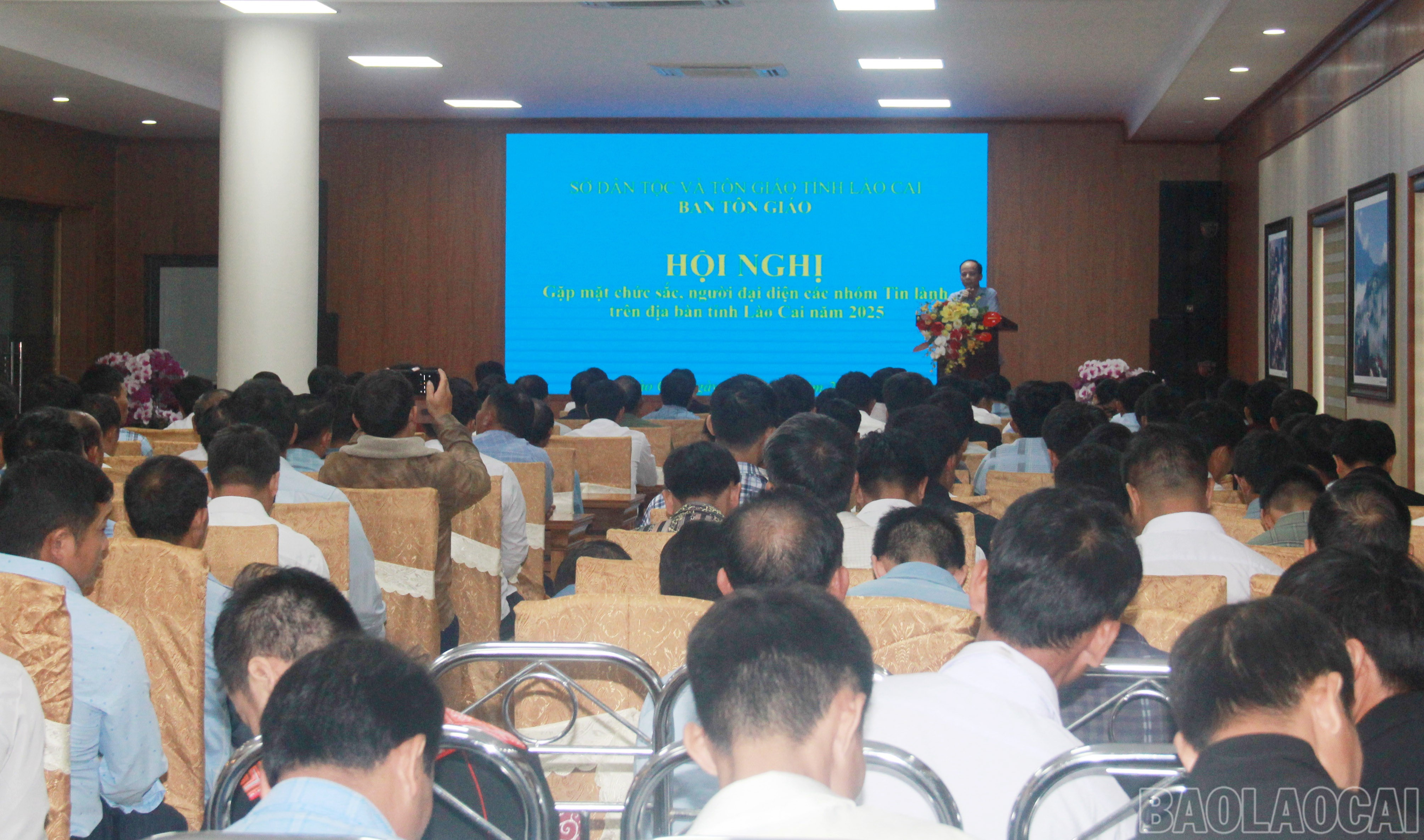 Quang cảnh hội nghị. baolaocai-br_img-9373.jpg