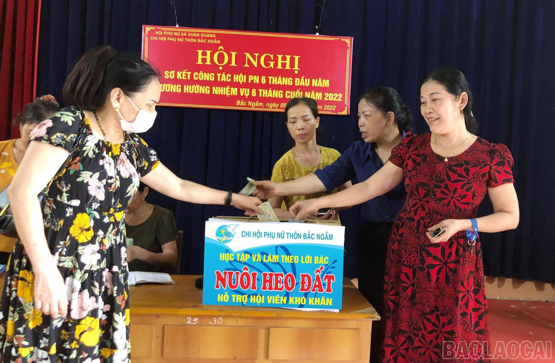 Mô hình học Bác theo tinh thần tiết kiệm. baolaocai-br_bt-nuoi-lon-tiet-kiem.jpg