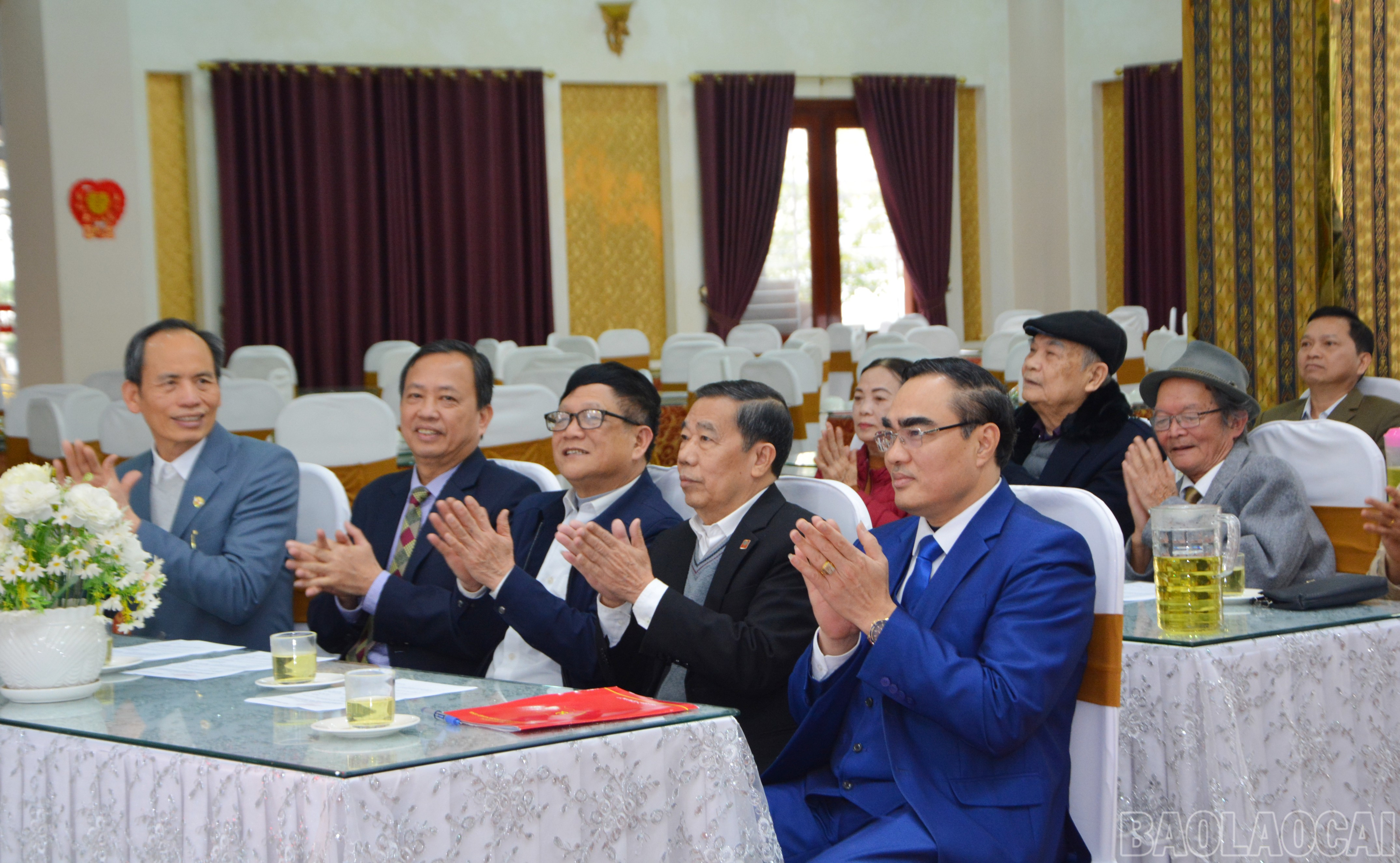 Đại biểu dự buổi gặp mặt. baolaocai-br_dsc-4404.jpg