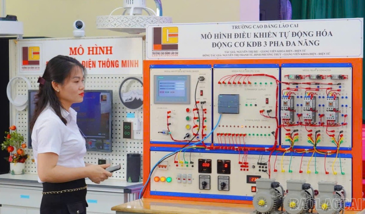 La maestra Nguyen Thi Diu, profesora de la Facultad de Electricidad y Electrónica del Lao Cai College, es la autora de la iniciativa baolaocai-br_a18048e71c1caf42f60d.jpg