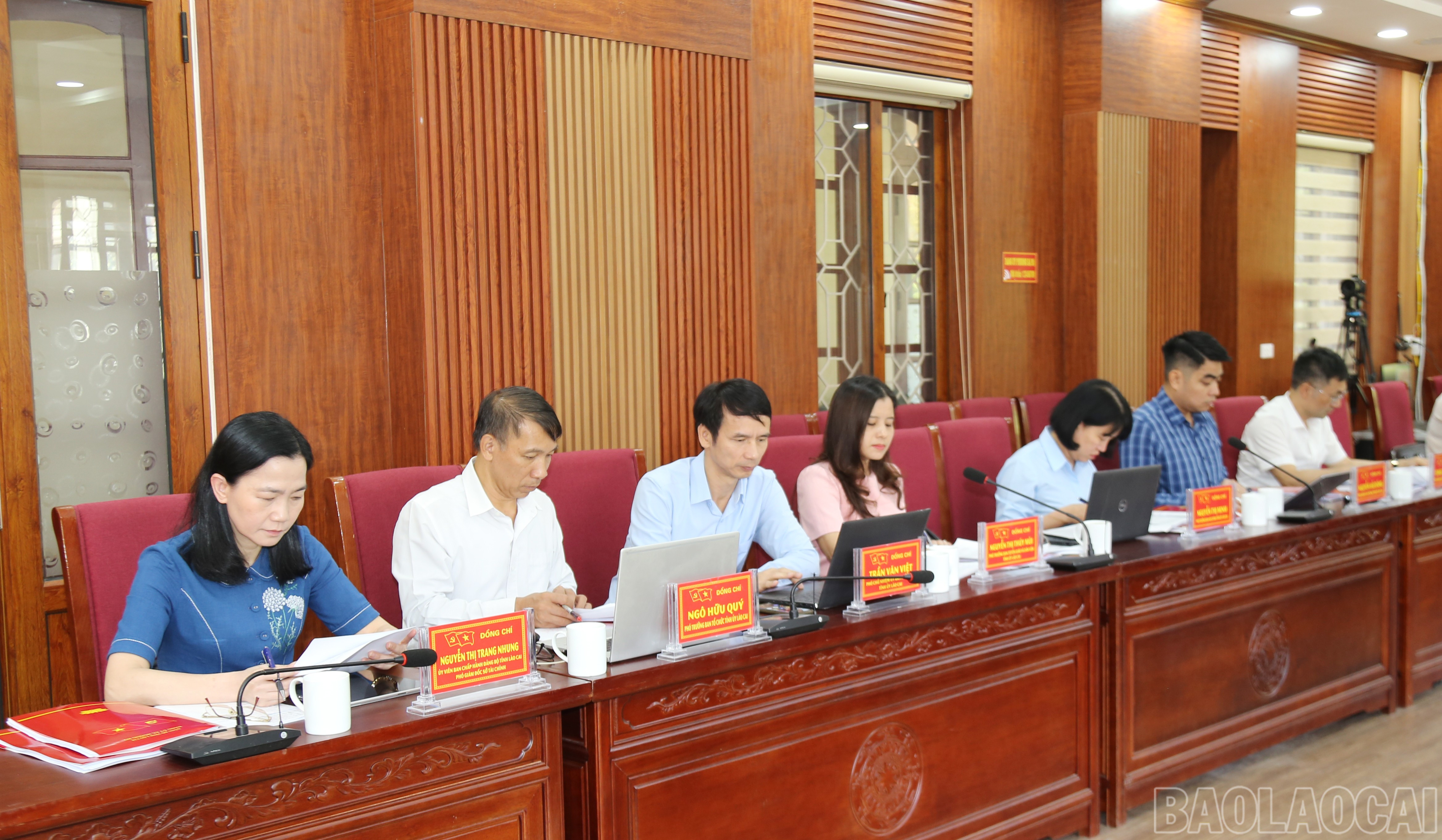 Thành viên Tổ công tác số 6 tham dự hội nghị. baolaocai-br_img-0584.jpg