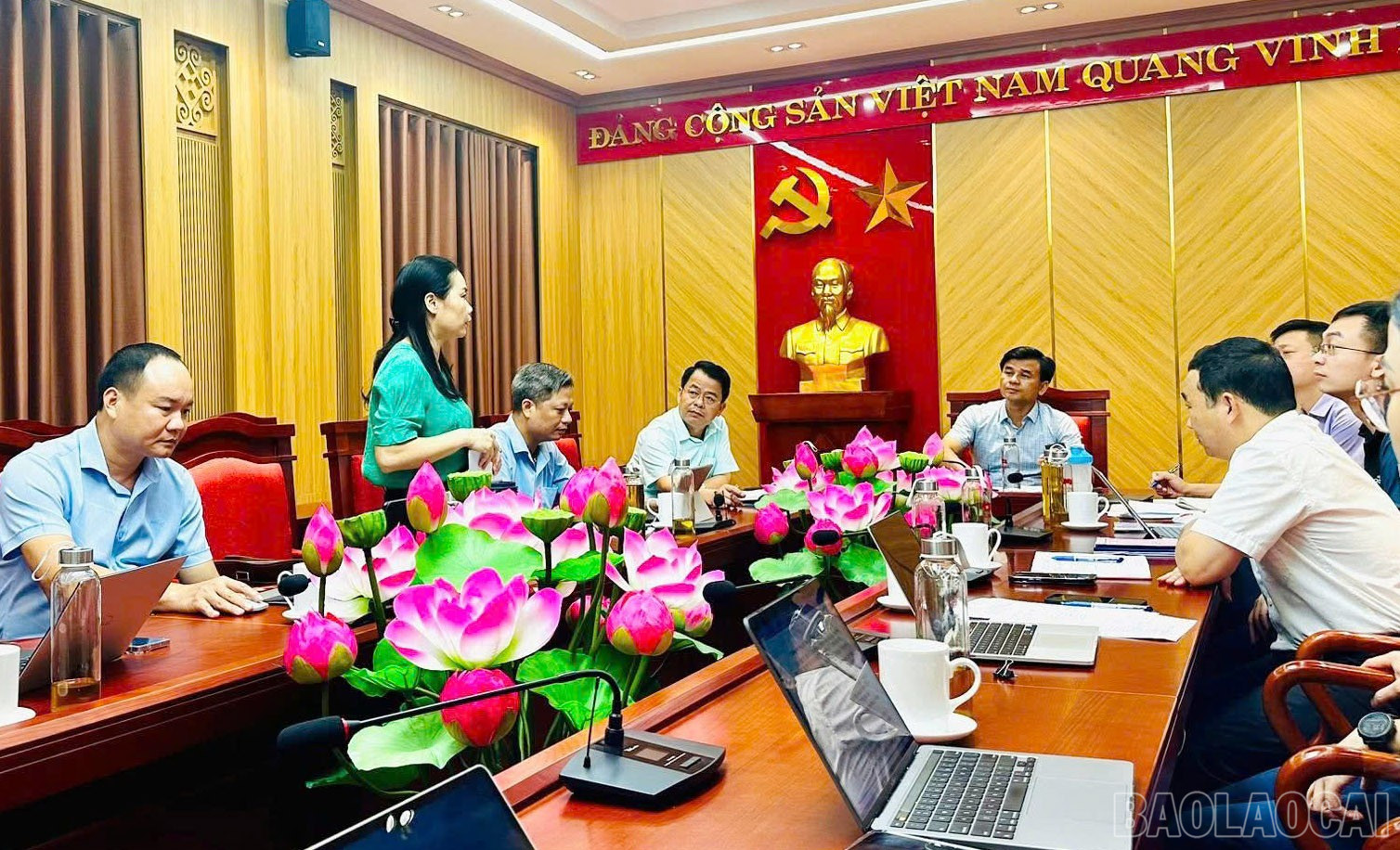 Việc triển khai nhiệm vụ của chính quyền cấp xã mới được Thành ủy Lào Cai thực hiện nghiêm túc. baolaocai-br_f90d79a4fee949b710f8.jpg