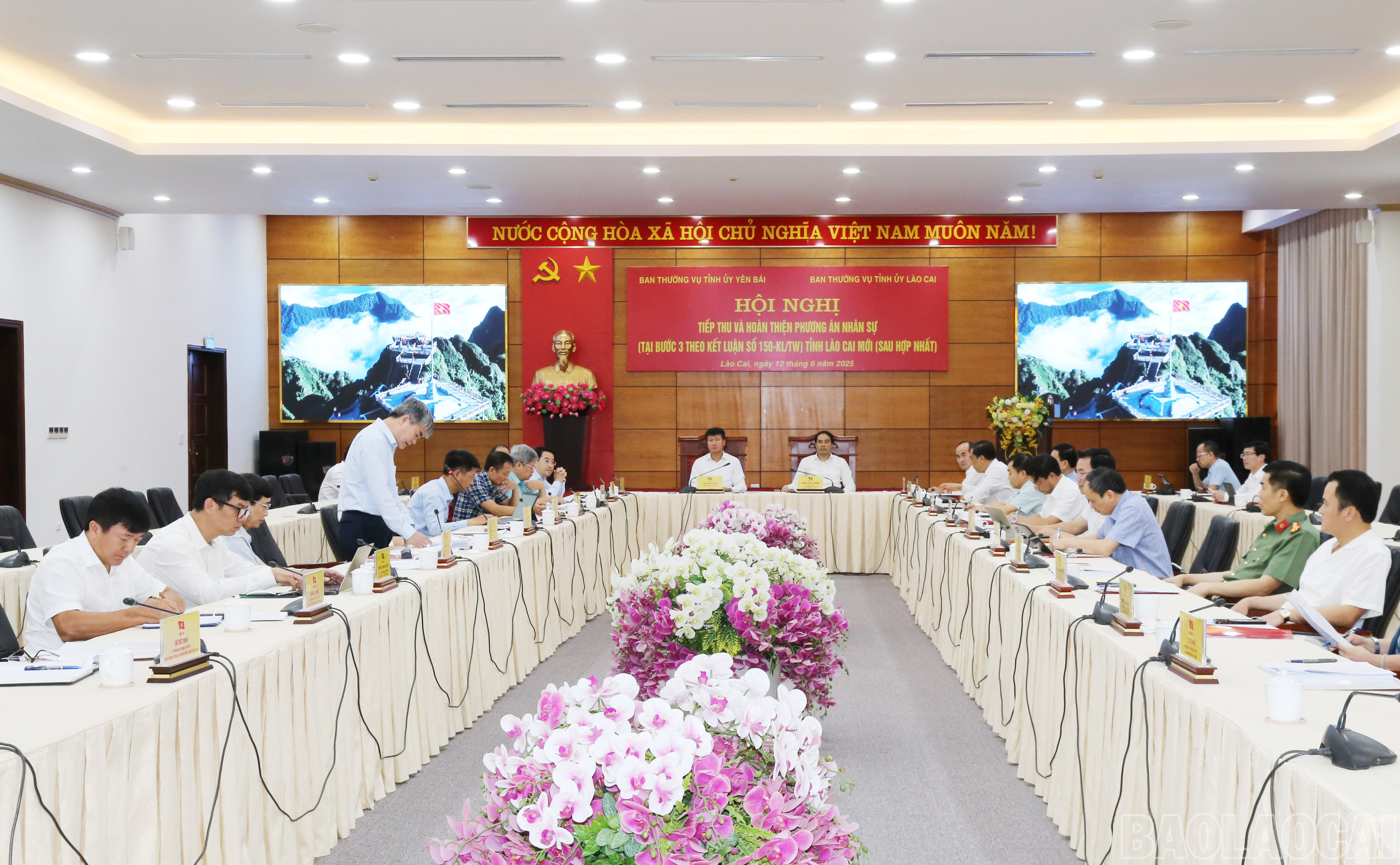 Quang cảnh hội nghị. baolaocai-br_img-9869.jpg