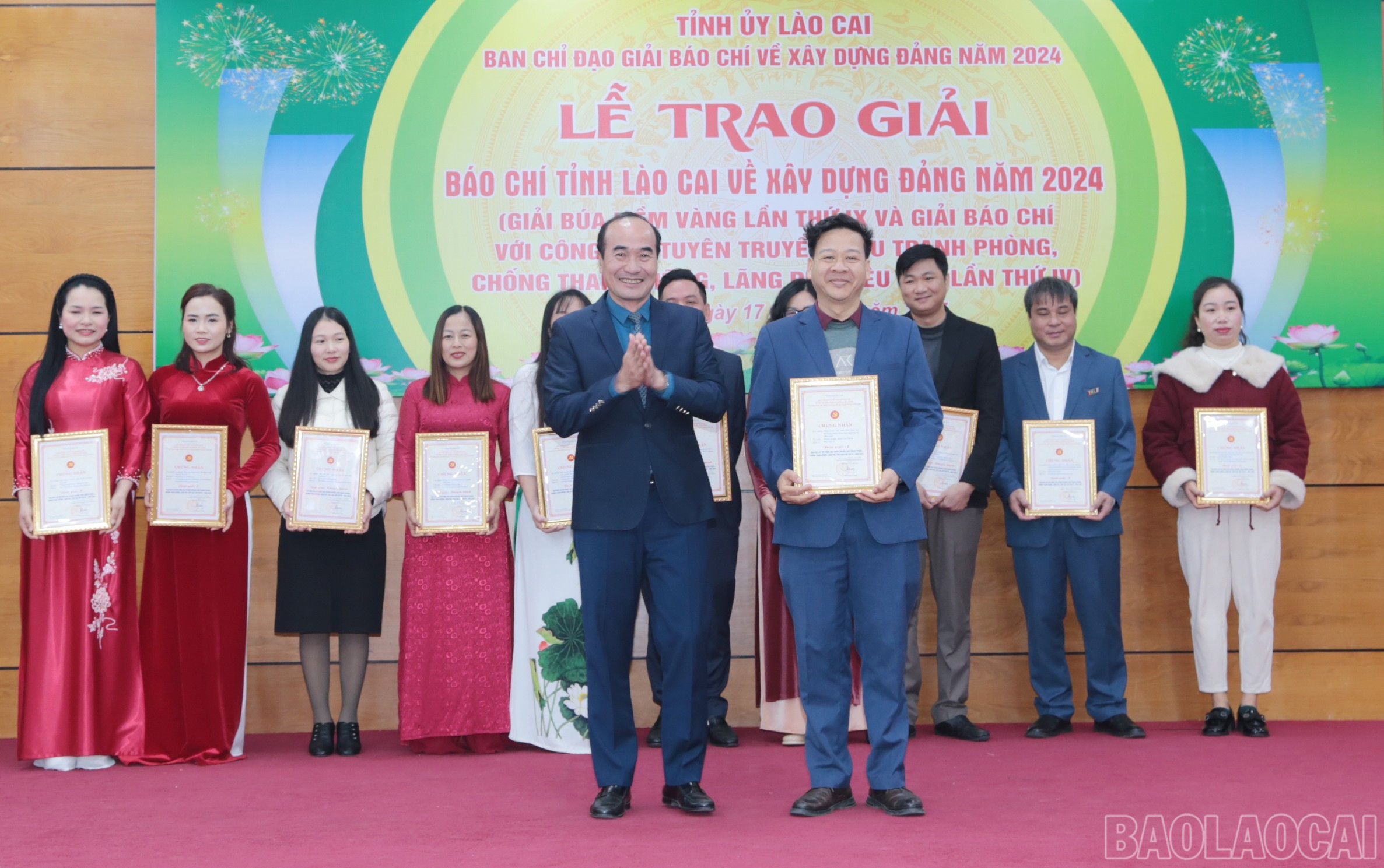 Trao giải Nhất Giải Báo chí với công tác tuyên truyền, đấu tranh phòng, chống tham nhũng, tiêu cực, lãng phí năm 2024. baolaocai-br_img-6514.jpg