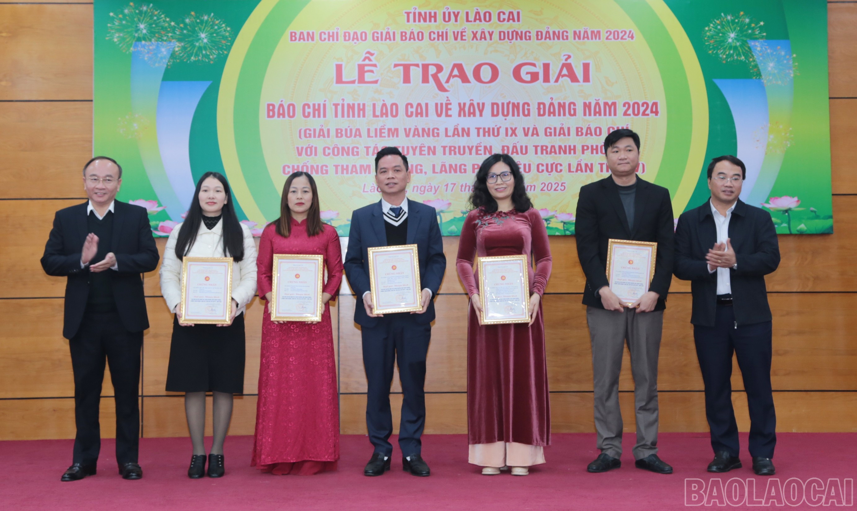 Trao giải Khuyến khích Giải Báo chí với công tác tuyên truyền, đấu tranh phòng, chống tham nhũng, tiêu cực, lãng phí năm 2024. baolaocai-br_img-6504.jpg