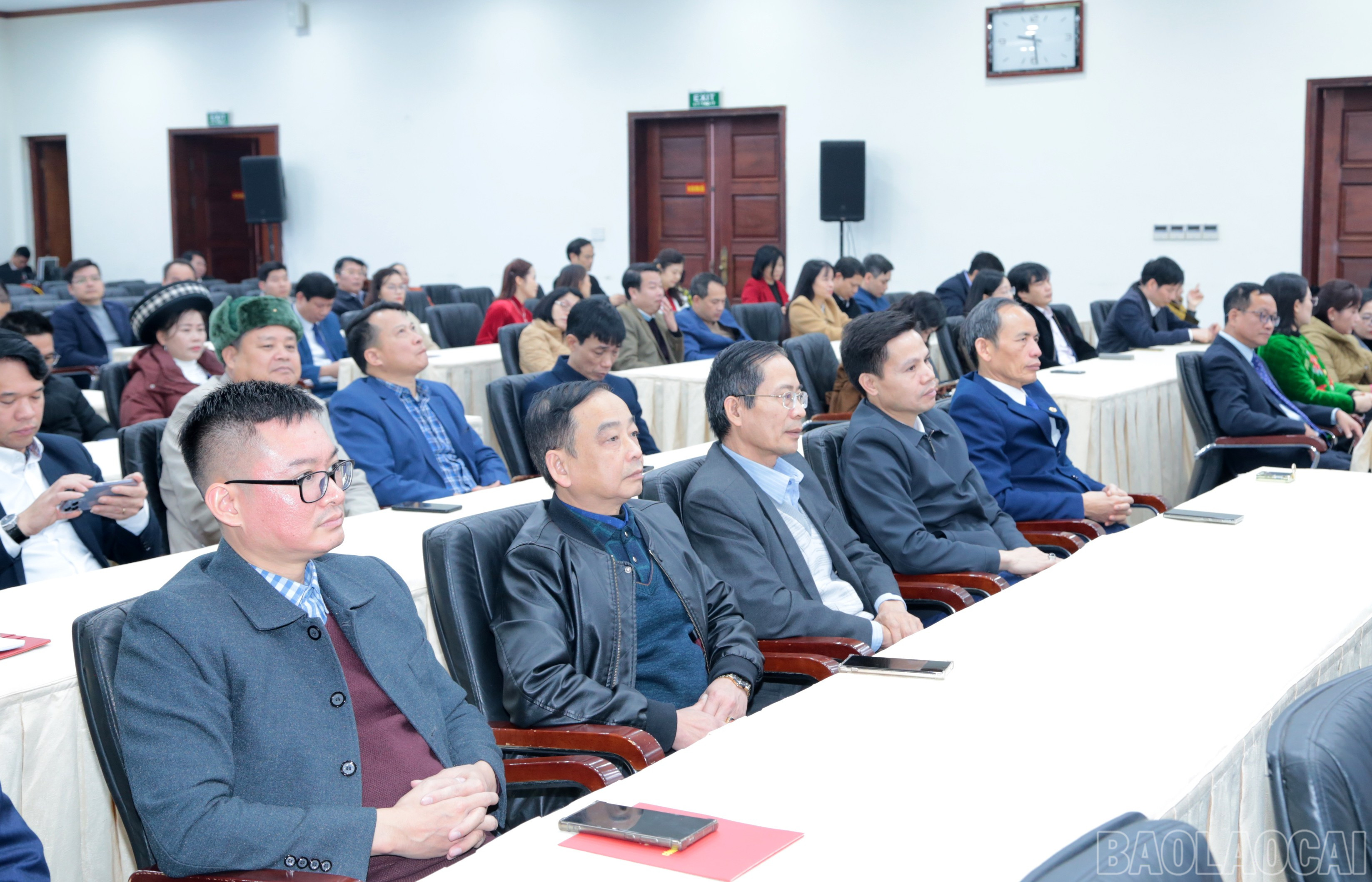 Các đại biểu dự lễ trao giải. baolaocai-br_img-6430.jpg
