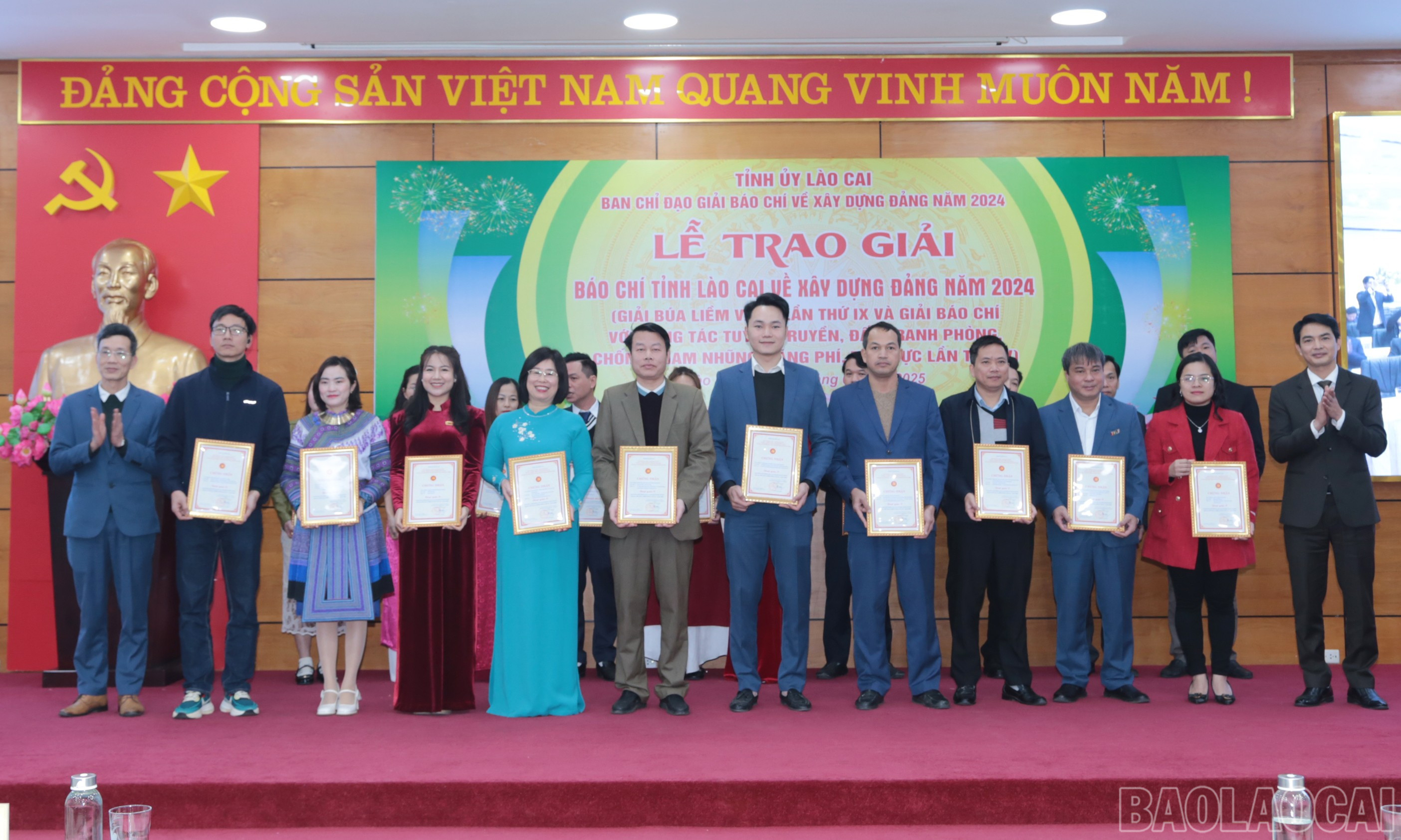 Trao giải Ba Giải búa liềm vàng tỉnh Lào Cai năm 2024. baolaocai-br_img-6465.jpg