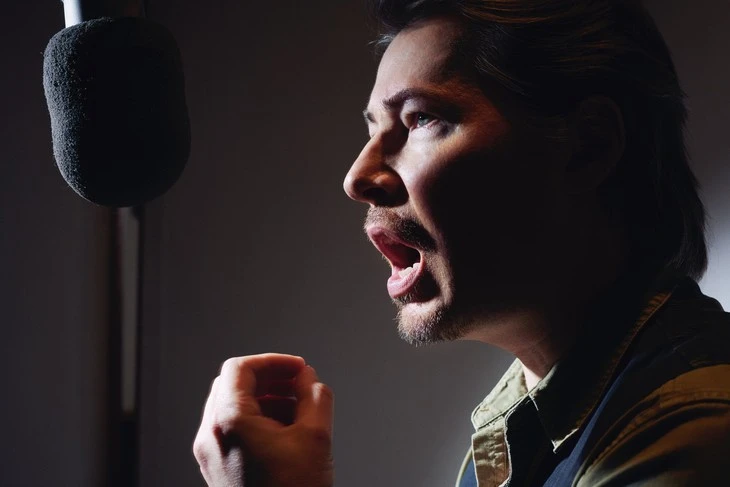 Công việc lồng tiếng, thu âm sách nói đứng trước nguy cơ bị trí tuệ nhân tạo cạnh tranh gay gắt.