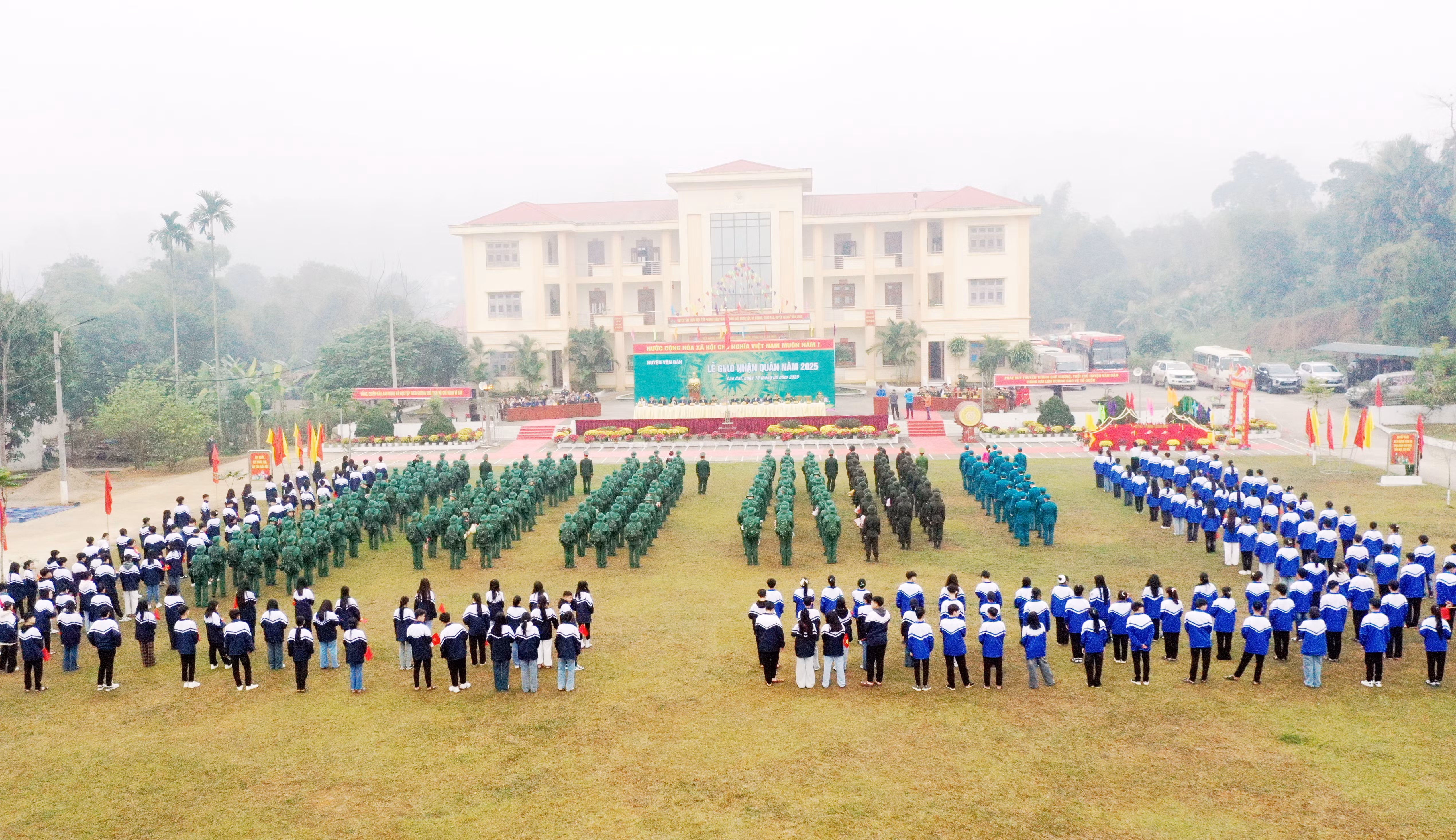 Quang cảnh buổi lễ.