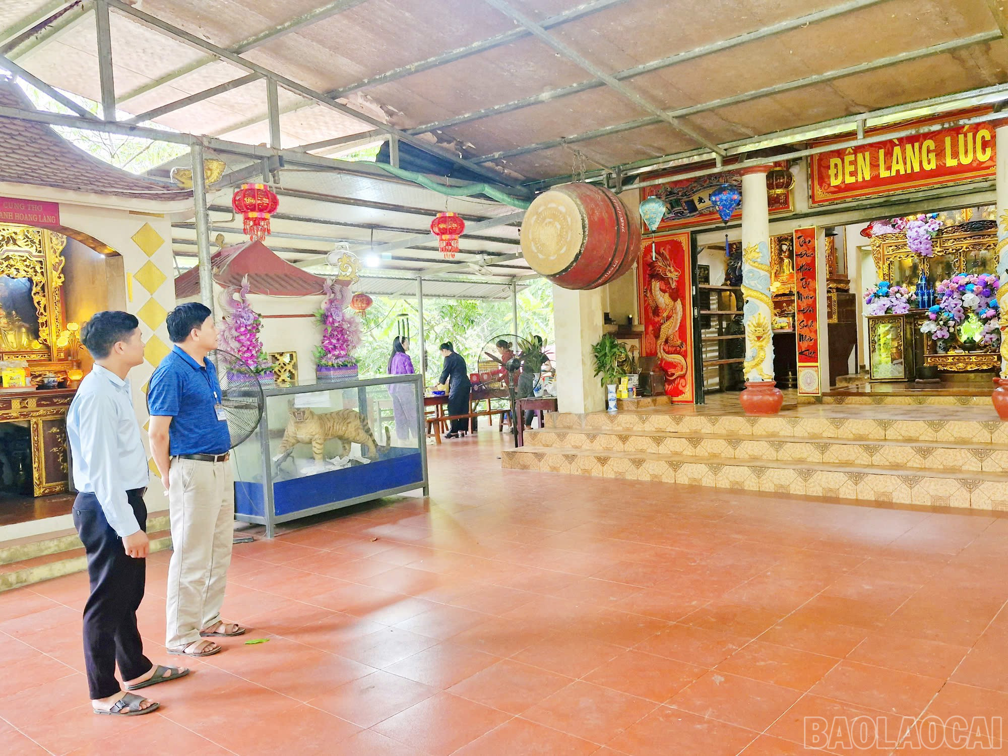 Đền Làng Lúc là nơi thờ danh tướng Hoàng Bảy và 3 anh em họ Hoàng có công dẹp giặc, xây dựng vùng đất này thêm ấm no. baolaocai-br_2.jpg