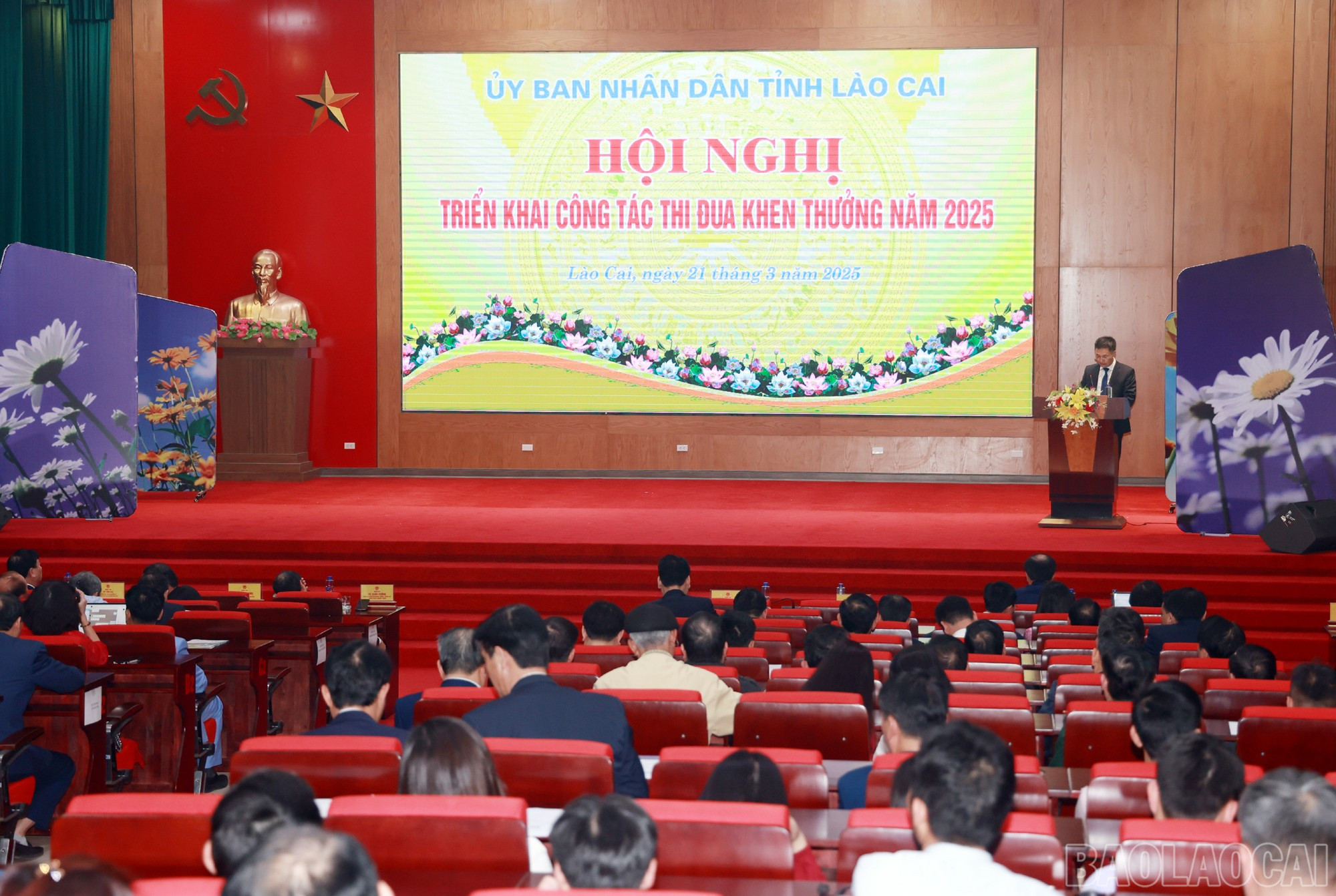 Quang cảnh hội nghị. baolaocai-br_1.jpg