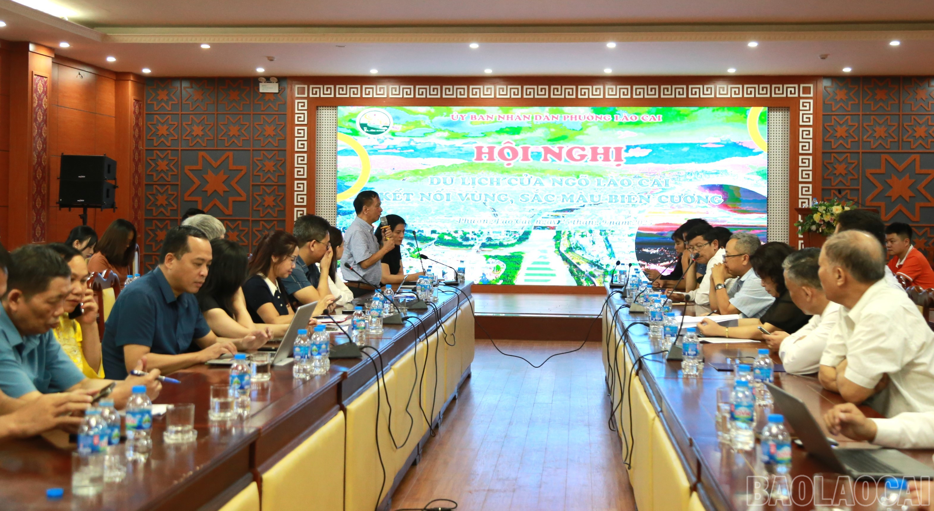 Quang cảnh hội nghị. baolaocai-br_a1.jpg
