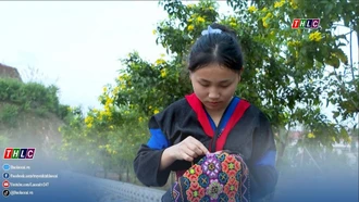 Lý Thị Lầu và tình yêu với hoa văn truyền thống