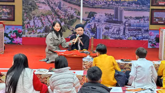 Trải nghiệm văn hóa người Dao đỏ tại Lễ hội đền Thượng