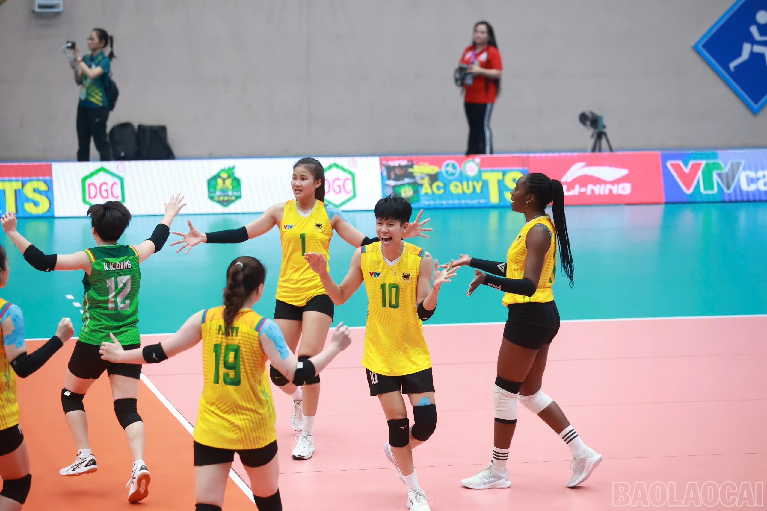 baolaocai-br_z6042576391916-852404ed81c288911e087695c35849cd.jpg
