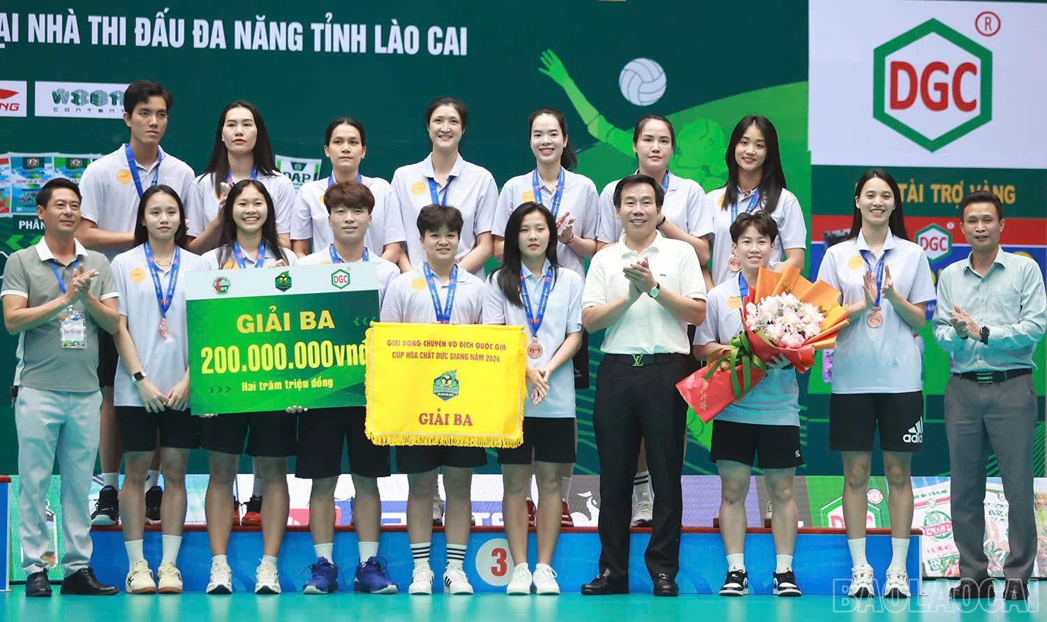 baolaocai-br_z6042648403668-c827114debd6225330ba87027c28c817.jpg