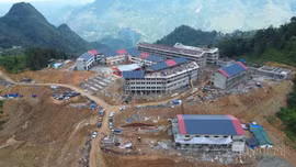 Lào Cai: Binh đoàn 12 phát động thi đua cao điểm, tăng tốc hoàn thành 2 trường nội trú biên giới
