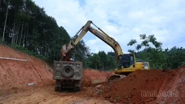 Dự án đường Quang Kim - Cốc San sẽ thảm nhựa một số đoạn tuyến trước 30/6