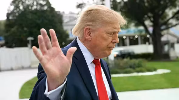 Tổng thống Donald Trump bác đề xuất 7 ngày của Iran về Eo biển Hormuz