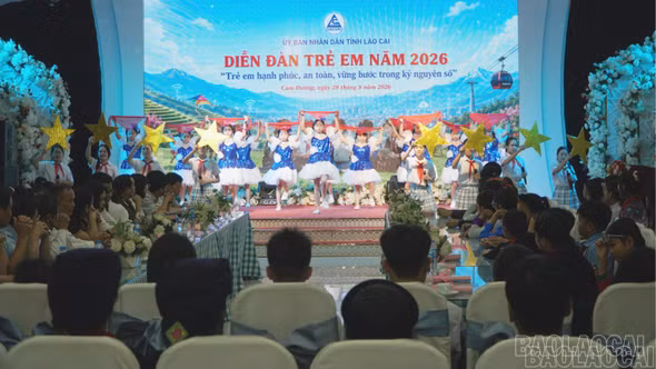 Sôi nổi diễn đàn “Trẻ em hạnh phúc, an toàn, vững bước trong kỷ nguyên số”