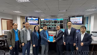 Liên đoàn Lao động tỉnh thăm và chúc Tết các đơn vị, doanh nghiệp làm việc trong những ngày nghỉ Tết Bính Ngọ