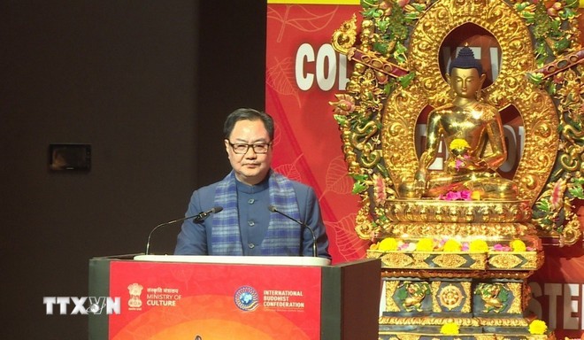 Bộ trưởng Các vấn đề Nghị viện và Thiểu số Ấn Độ Kiren Rijiju phát biểu tại hội nghị.