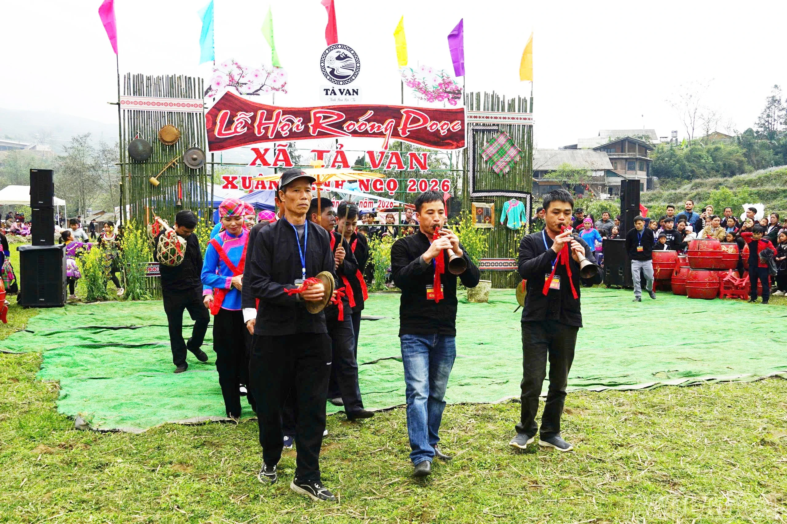 baolaocai-br_tai-hien-dam-cuoi-nguoi-giay-1.jpg