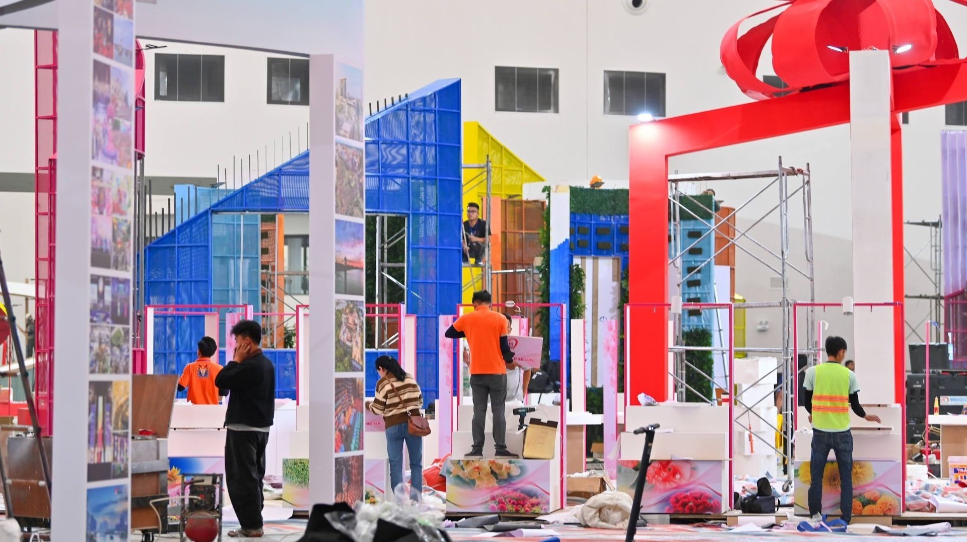 Hội chợ Mùa Xuân lần thứ nhất 2026 quy tụ đến 3.000 gian hàng của đông đảo doanh nghiệp.