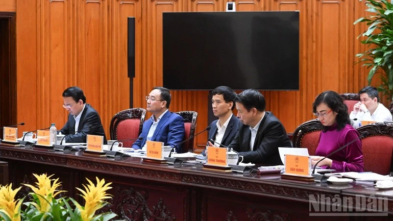 Các đại biểu tham dự phiên họp.