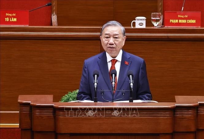 Tổng Bí thư Tô Lâm thay mặt Ban Chấp hành Trung ương Đảng khóa XIV phát biểu tại phiên bế mạc Đại hội đại biểu toàn quốc lần thứ XIV của Đảng Cộng sản Việt Nam.