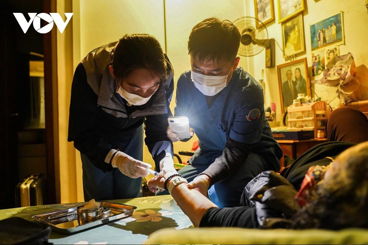 Bộ Y tế yêu cầu tất cả cơ sở khám chữa bệnh phải tổ chức trực 24/24 giờ với 4 cấp trực.