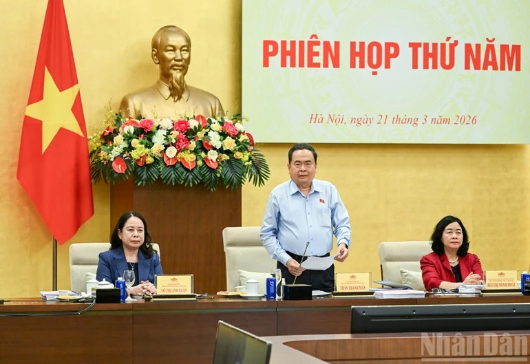 Chủ tịch Quốc hội Trần Thanh Mẫn, Chủ tịch Hội đồng bầu cử quốc gia phát biểu kết luận phiên họp. (Ảnh: DUY LINH)