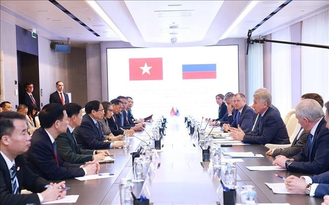 Thủ tướng Phạm Minh Chính làm việc với lãnh đạo Tập đoàn Novatek.