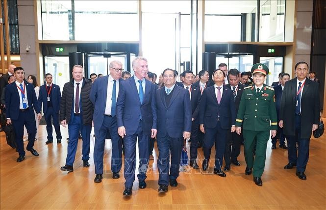 Thủ tướng Phạm Minh Chính đến thăm và làm việc với lãnh đạo Tập đoàn Novatek.