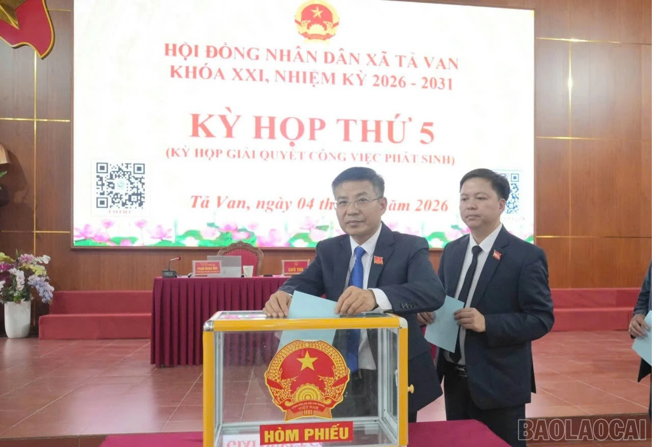 baolaocai-br_ky-hop-thu-5-hdnd-xa-ta-van-khoa-xxi-nhiem-ky-2026-2031-da-baudong-chi-pham-binh-minh-pho-bi-thu-dang-uy-xa-giu-chuc-chu-tich-ubnd-xa-ta-van-voi-ty-le-phieu-bau-dat-cao-1-4850.jpg