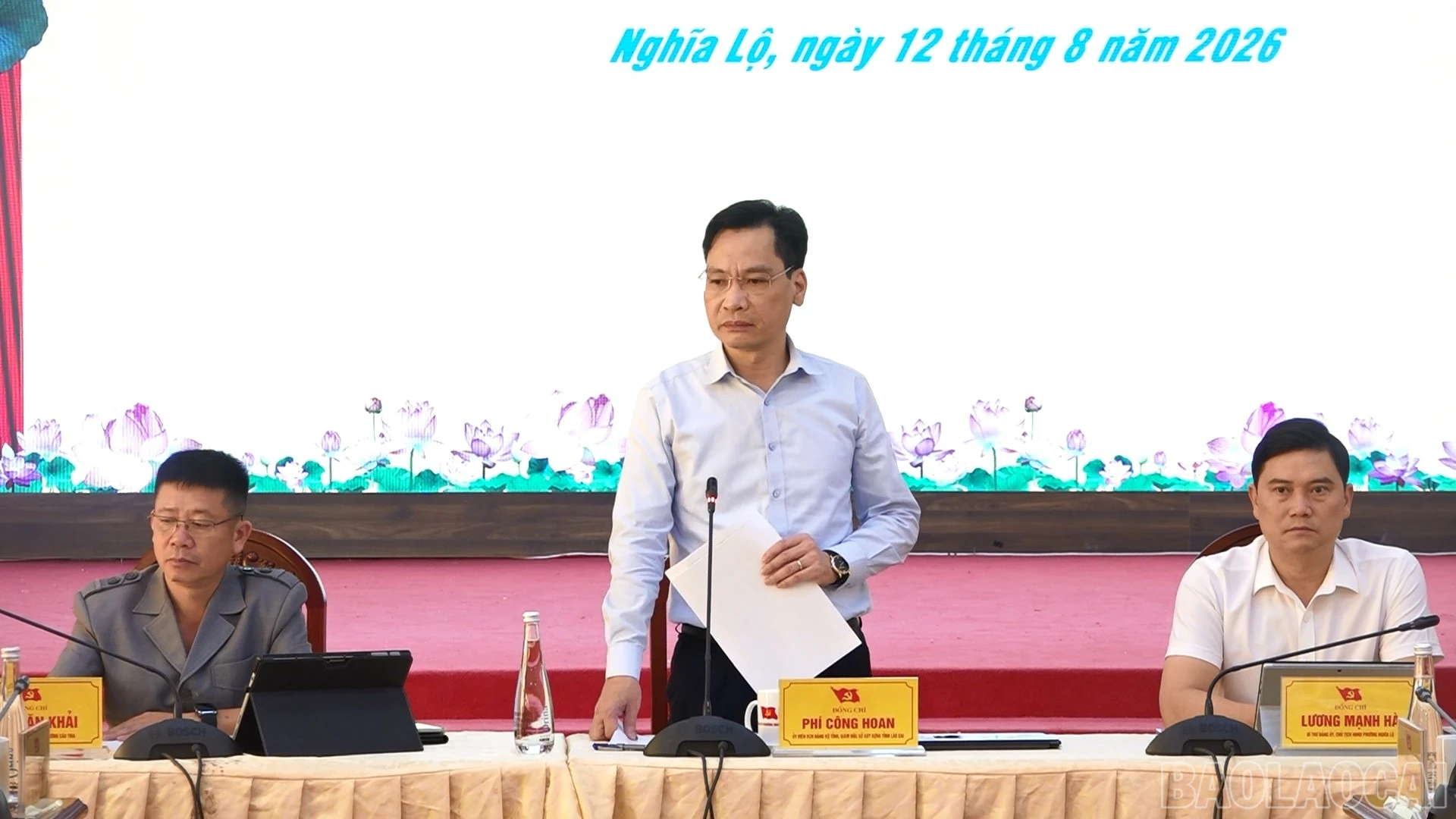 baolaocai-br_dong-chi-phi-cong-hoan-uvbch-giam-doc-so-xay-dung-phat-bieu-ket-luan-hoi-nghi.jpg