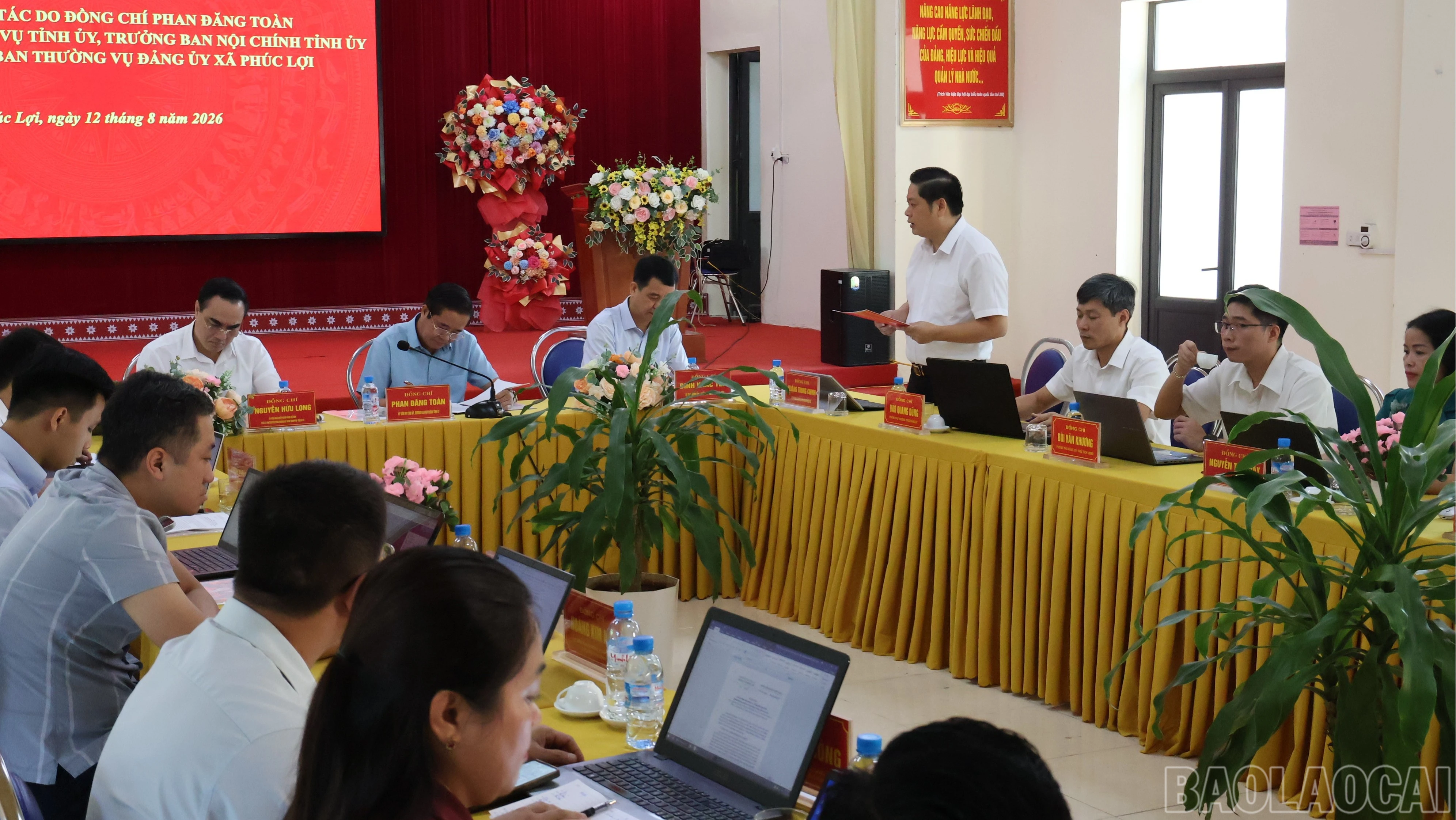 baolaocai-br_lanh-dao-dang-uy-xa-phuc-loi-bao-cao-cong-tac-lanh-dao-chi-dao-thuc-hien-nhiem-phat-trien-kinh-te-xa-hoi-7-thang-dau-nam-2026-6232.jpg