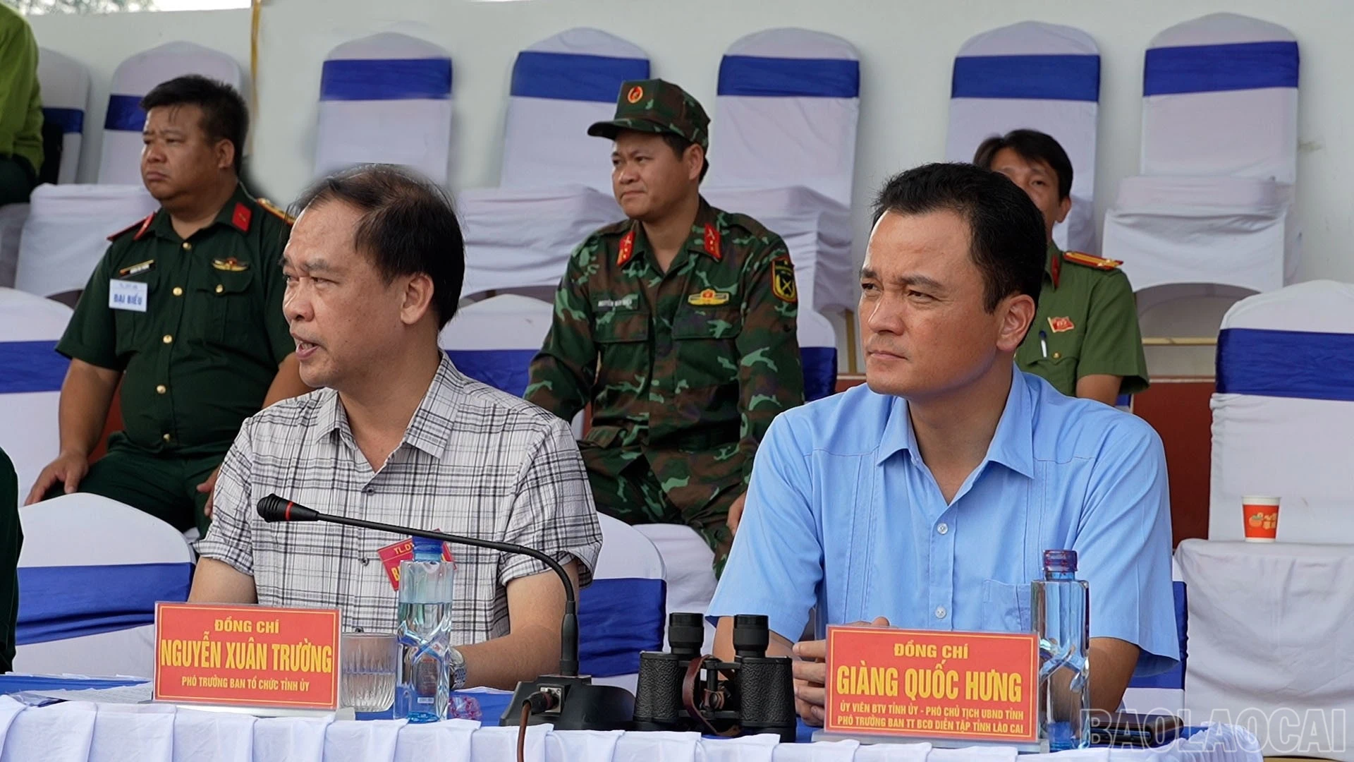baolaocai-br_dong-chi-giang-quoc-hung-uy-vien-ban-thuong-vu-tinh-uy-pho-chu-tich-ubnd-tinh-pho-truong-ban-thuong-truc-ban-chi-dao-dien-tap-tinh-du-dien-tap-phan-thuc-binh-thuc-hanh-ban-chien-dau-cua-luc-luo-3892.jpg