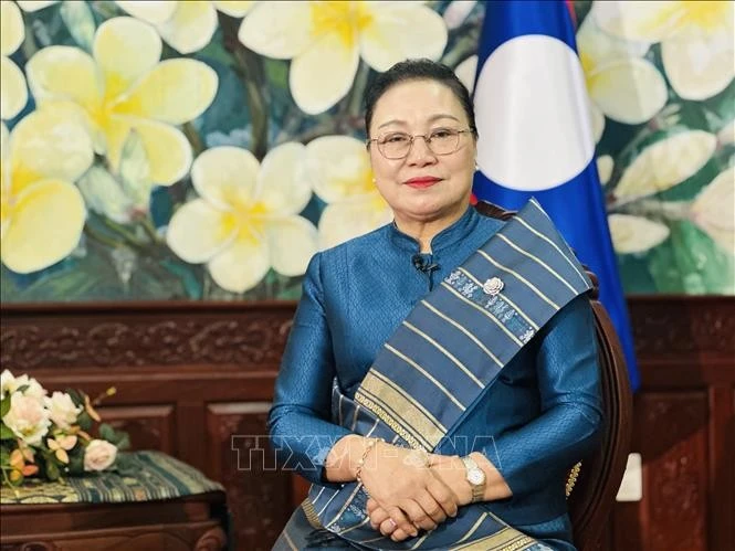 Đại sứ Lào tại Việt Nam Khamphao Ernthavanh.