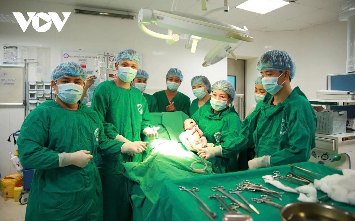 Em bé đầu tiên của Lào Cai chào đời ngày 7/1/2025 nhờ thụ tinh trong ống nghiệm.