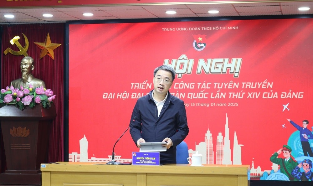 Đồng chí Nguyễn Tường Lâm - Bí thư Trung ương Đoàn, Chủ tịch Hội LHTN Việt Nam phát biểu chỉ đạo Hội nghị.