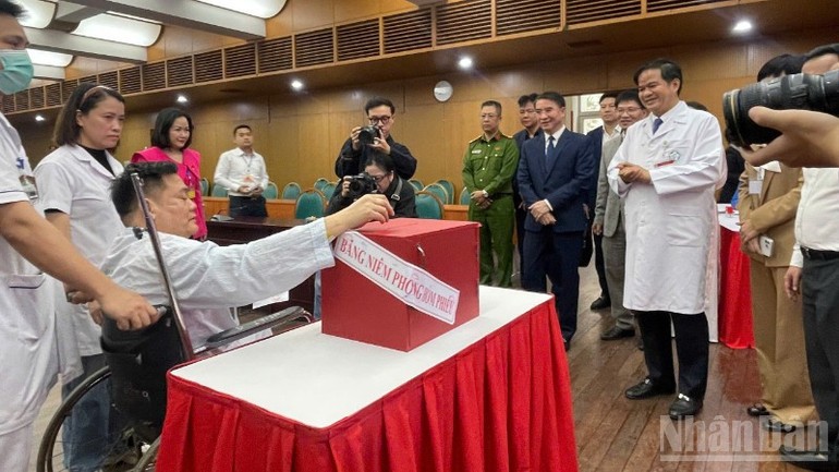 Anh Nguyễn Văn Tuyên (43 tuổi) đã thực hiện xong nghĩa vụ và quyền công dân của mình.