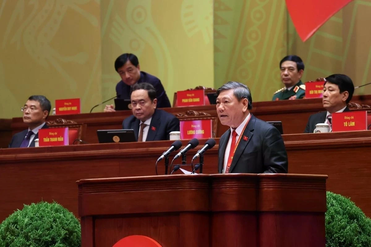 Phó Chủ nhiệm Thường trực Ủy ban Kiểm tra Trung ương Trần Văn Rón trình bày tham luận tại Đại hội XIV của Đảng.