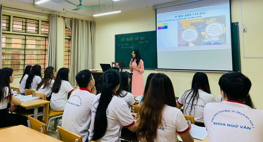 Giờ học trên giảng đường của sinh viên Trường Đại học Sư phạm Hà Nội 2.