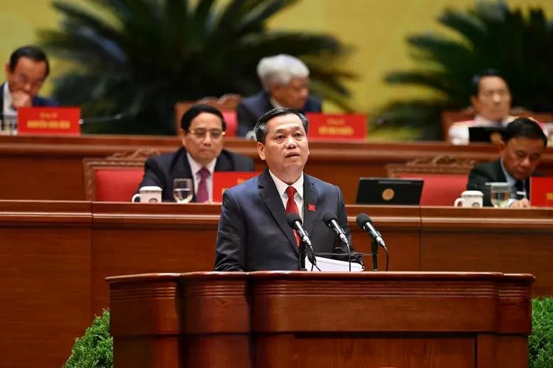 Ủy viên dự khuyết Trung ương Đảng, Phó Bí thư Đảng ủy các cơ quan Đảng Trung ương Nguyễn Long Hải trình bày tham luận tại Đại hội XIV của Đảng.