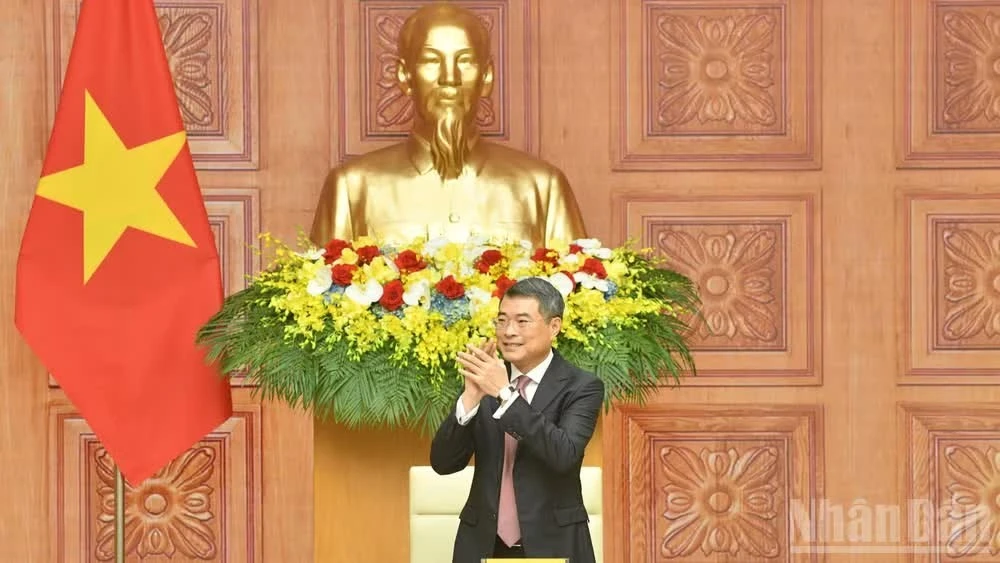 Thủ tướng Chính phủ Lê Minh Hưng nồng nhiệt chào đón Đoàn doanh nghiệp cấp cao Hoa Kỳ.