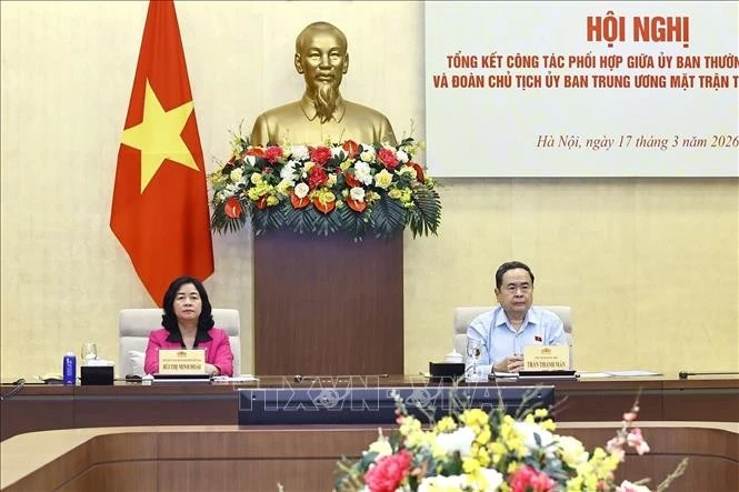 Chủ tịch Quốc hội Trần Thanh Mẫn và Chủ tịch Ủy ban Trung ương MTTQ Việt Nam Bùi Thị Minh Hoài đồng chủ trì hội nghị.