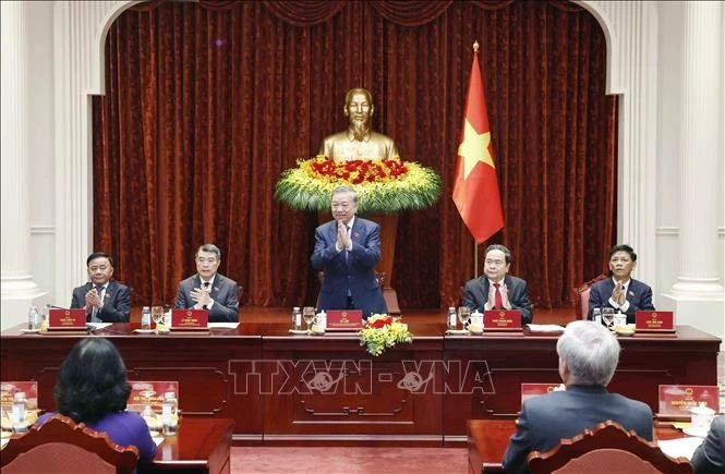 Tổng Bí thư, Chủ tịch nước Tô Lâm và các đồng chí lãnh đạo Đảng, Nhà nước tại buổi gặp mặt.