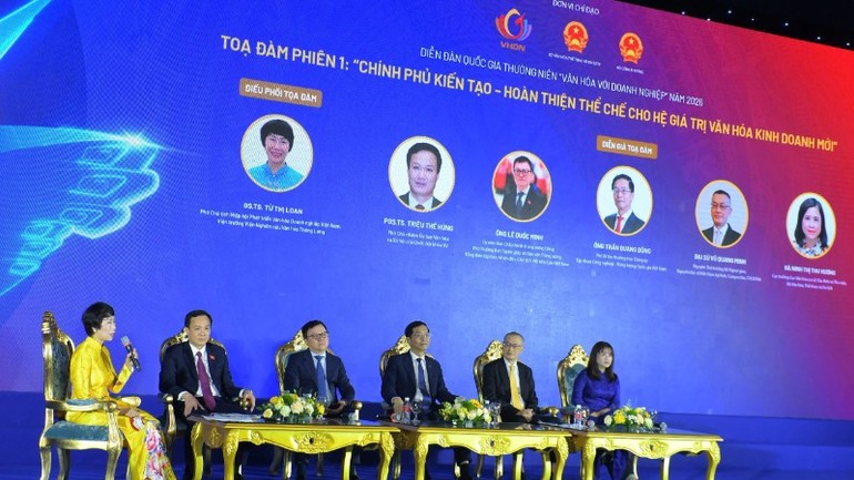 Các diễn giả tham gia Phiên tọa đàm 1.